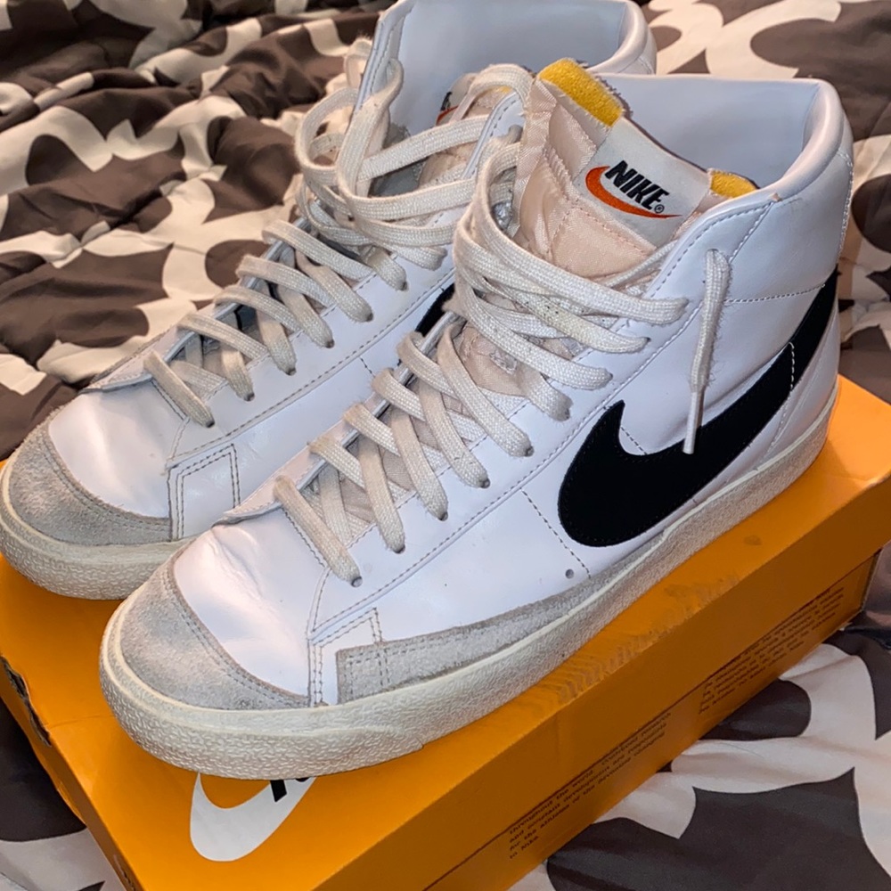 Nike blazers mid ‘77